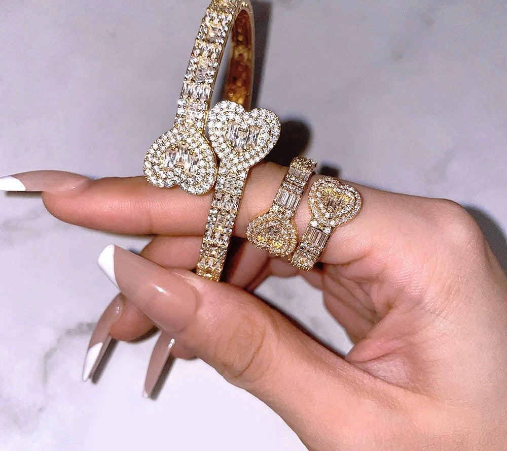 Icy Cubic Hands Set