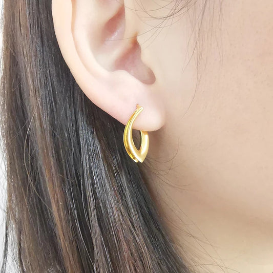 Luxe Gold Hoop Earring