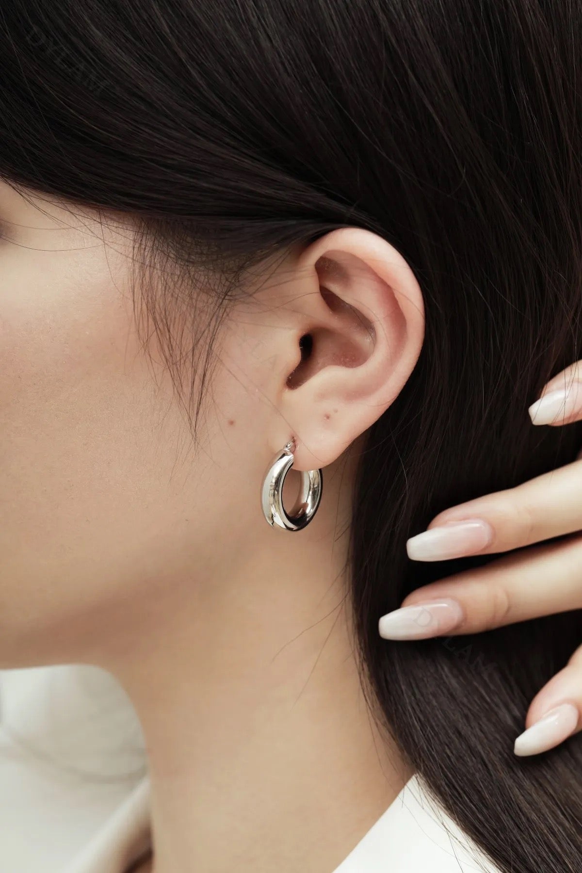 Simply Serving Minimalist Hoop Earring