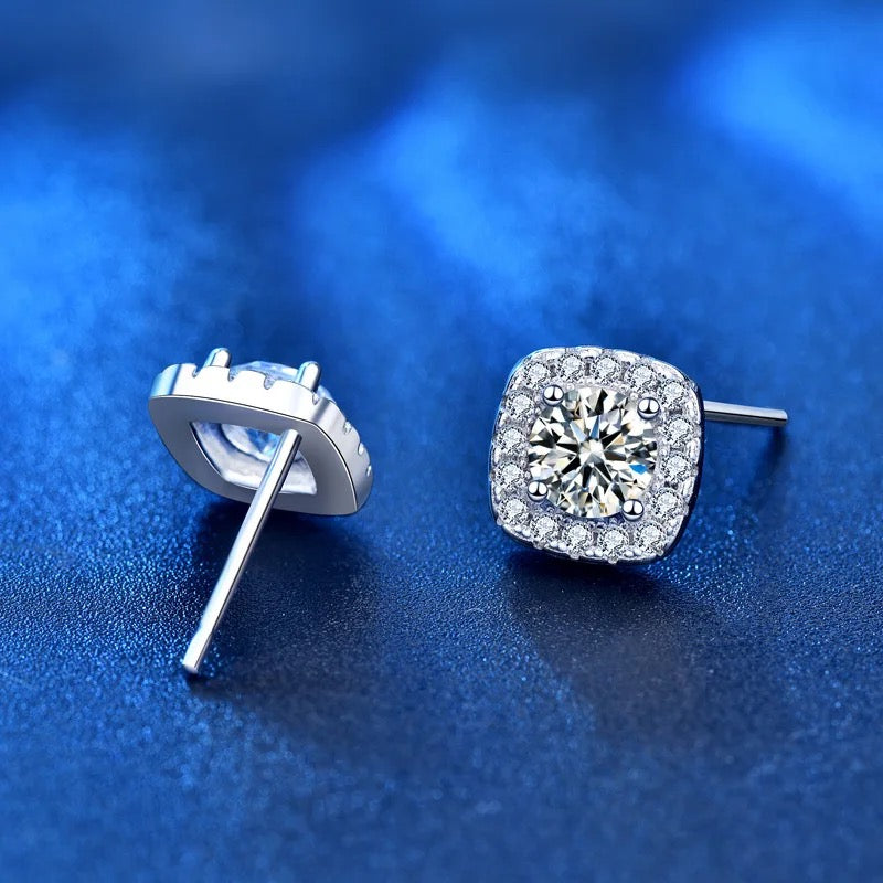 Diamond Stud Earring